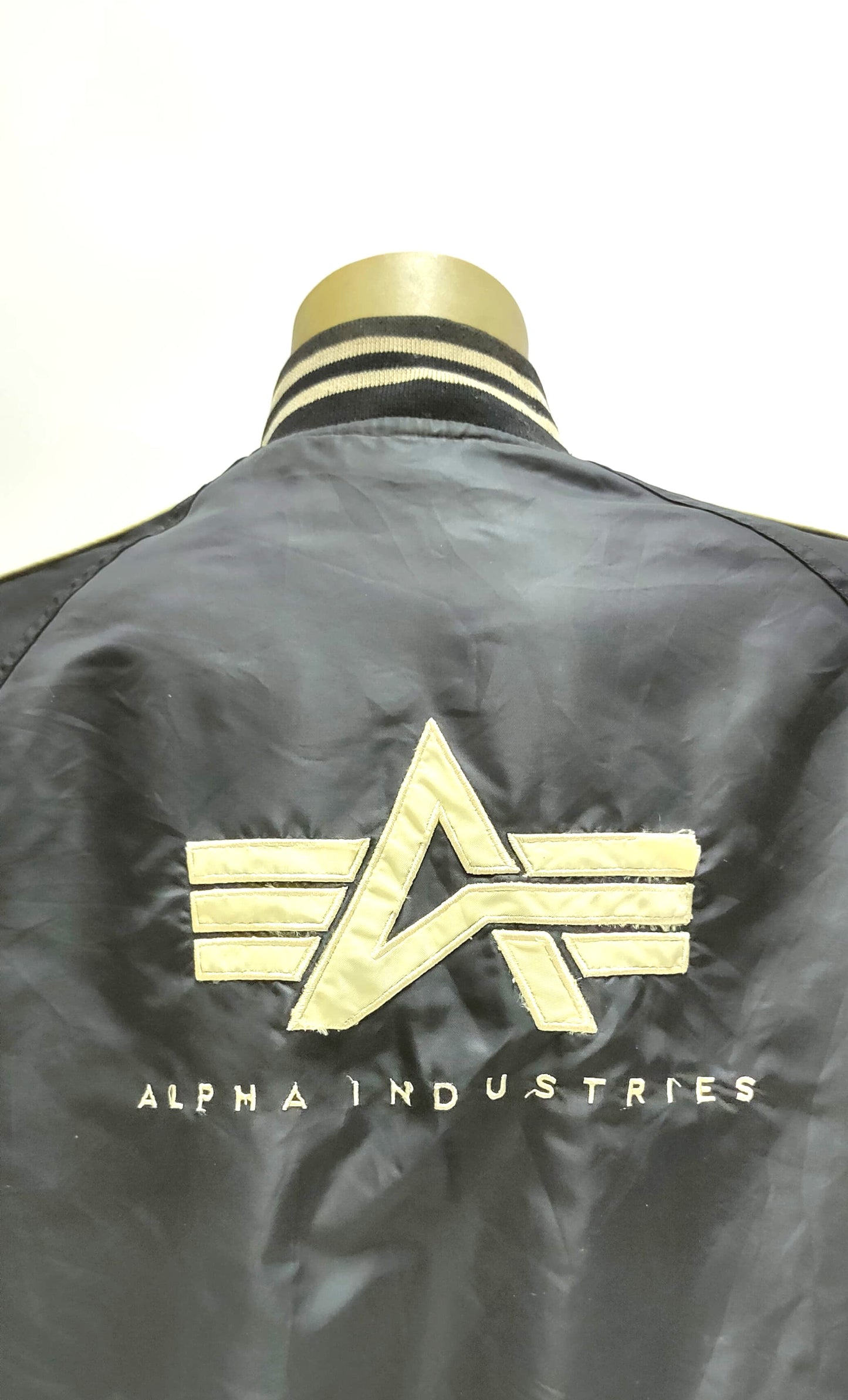 Alpha Industries Veracity